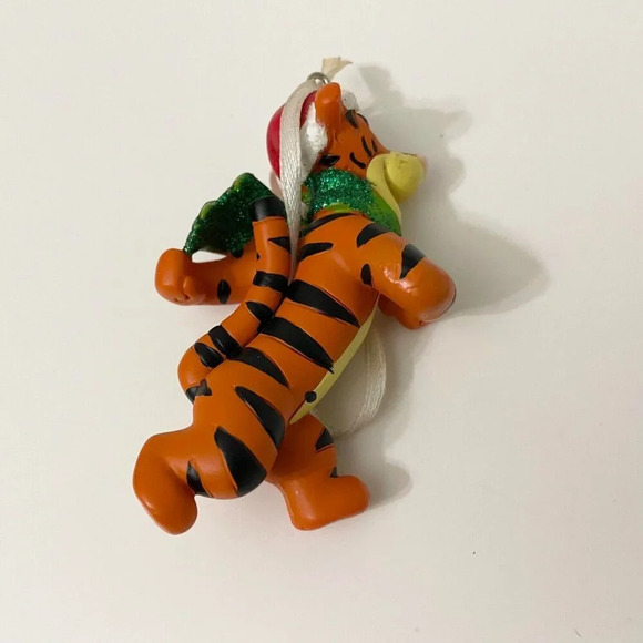 Lot of 2 Disney Winnie the Pooh Christmas Ornaments Tigger 3 Inch - Picture 3 of 16